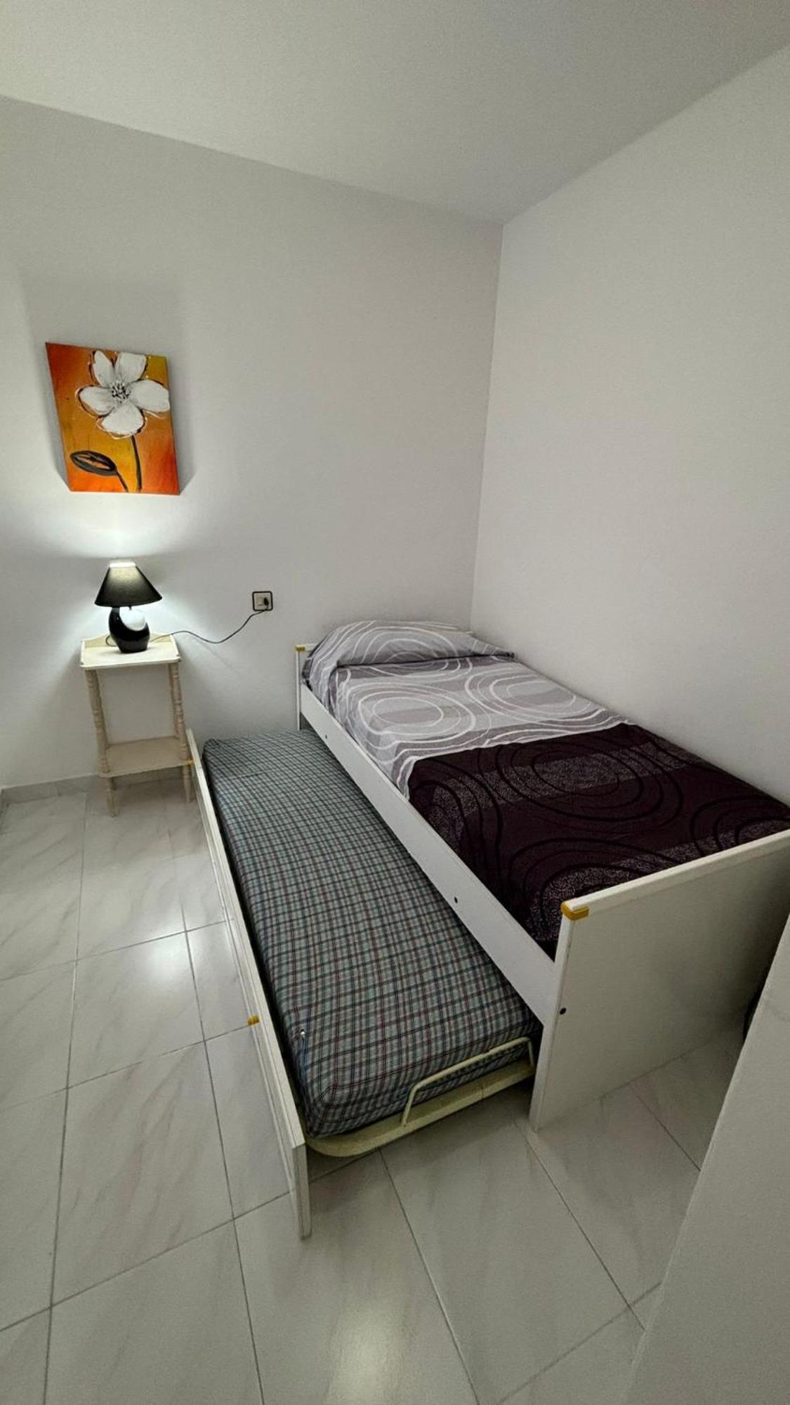 Garbinell 1 2 Apartman Roses Kültér fotó